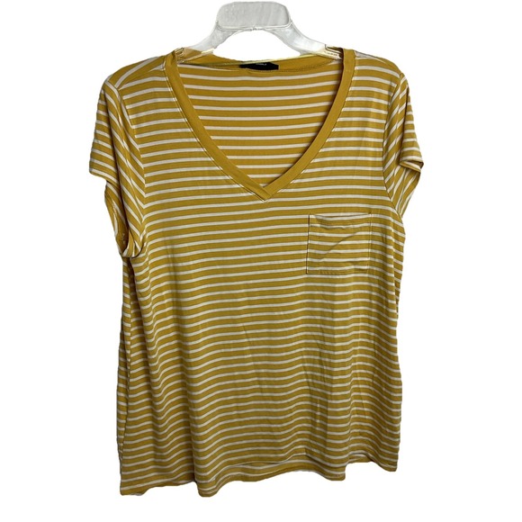 Cable And Gauge XL Women's Yellow Stripe V Neck Pocket Tee Blouse‎ Top NWOT - Picture 1 of 7
